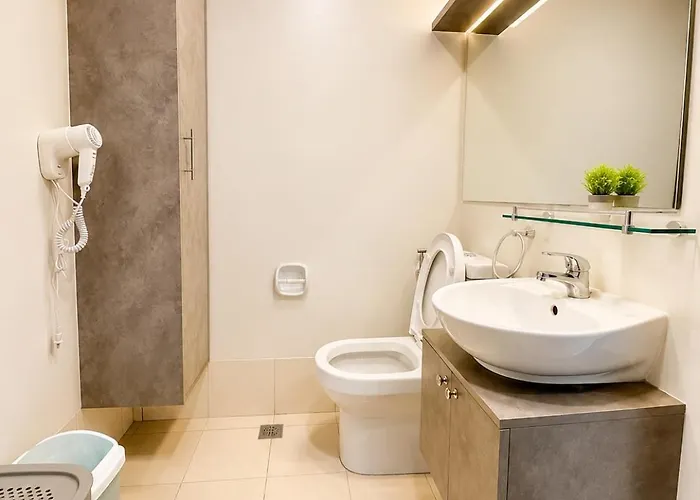 Horizon 101 Corner One Bedroom With Balcony *